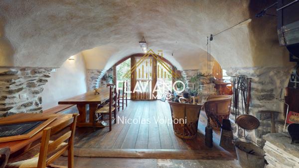 Ferme 252 m2 Jausiers (04850)
