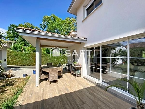 À l’entrée du Haillan (33185), maison contemporaine T6 avec dépendance de 25m2