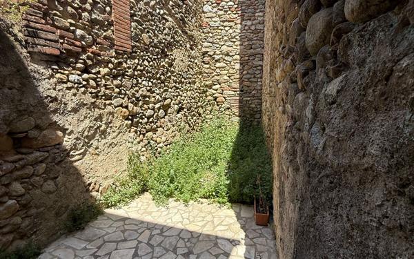 Maison à vendre    5 pièces •  Prades