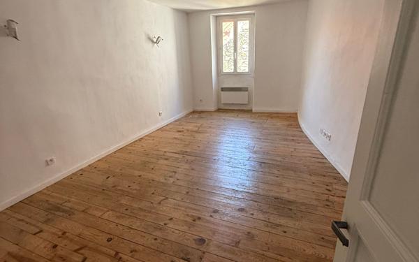 Maison à vendre    5 pièces •  Prades