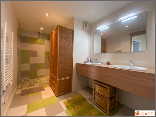 Merignac ARLAC / SAINT AUGUSTIN / T5 / 124M2 / DERNIER ETAGE / LUMINEUX / VUE DEGAGEE / TERRASSE 44m2 / DEUX PLACES DE PARKING