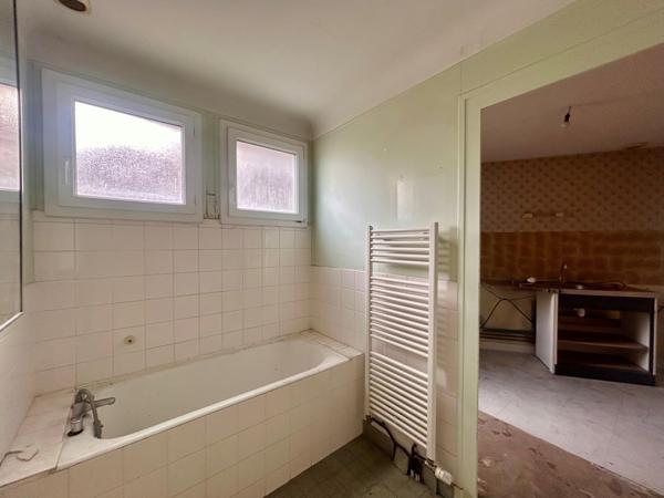 IMMEUBLE DE RAPPORT - MONTAMISE Montamisé (86360)