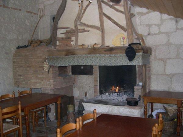 Domaine exceptionnel à 1 heure de Toulouse - 8 bâtiments et dépendances - vue sur les pyrénées