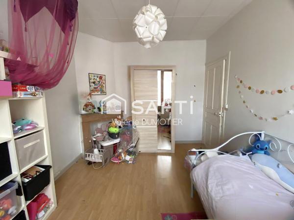 Maison saint-quentinoise lumineuse en excellent état avec 3 chambres