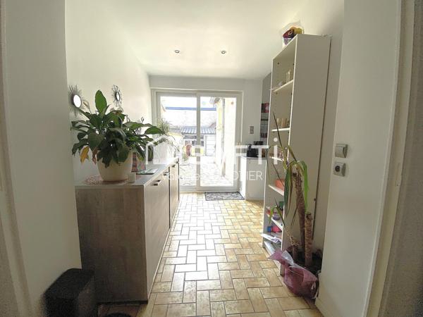 Maison saint-quentinoise lumineuse en excellent état avec 3 chambres