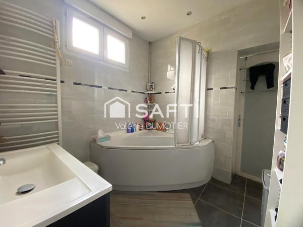 Maison saint-quentinoise lumineuse en excellent état avec 3 chambres