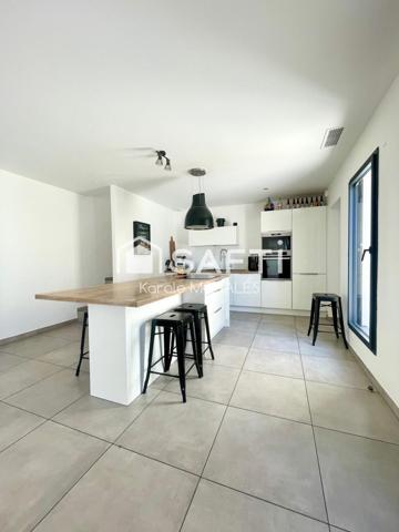 TOULOUGES (66), BELLE VILLA RECENTE, T4 AVEC PISCINE, GARAGE ET JARDIN