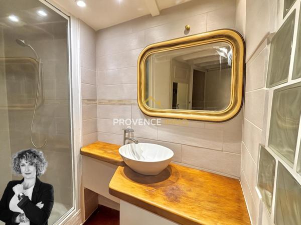 Grimaud (83310) Appartement dernier étage avec amarrage – Port Grimaud