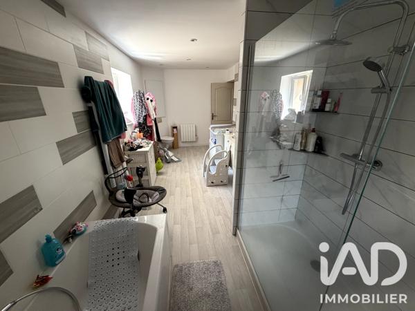 Maison à vendre 7 pièces 220 m² Étroussat