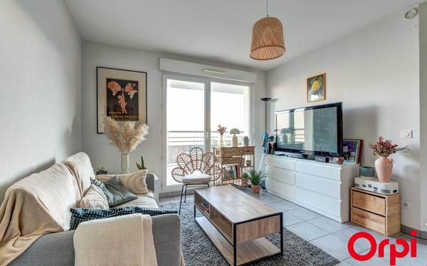 Appartement à vendre    2 pièces • 37 m2 Vénissieux