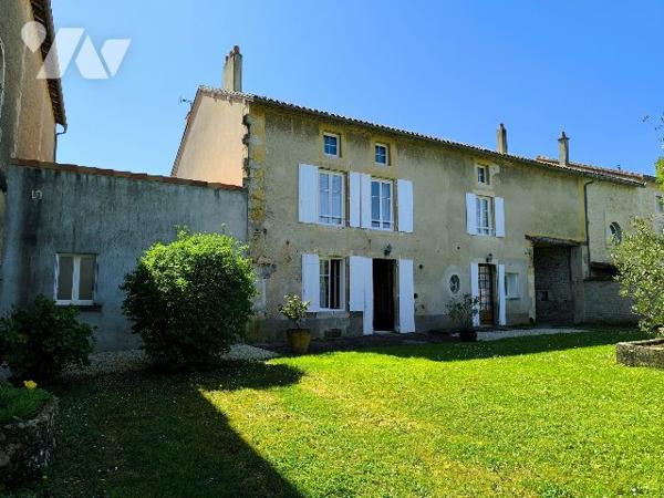 BELLE MAISON STUDIO GRAND JARDIN DEPENDANCES