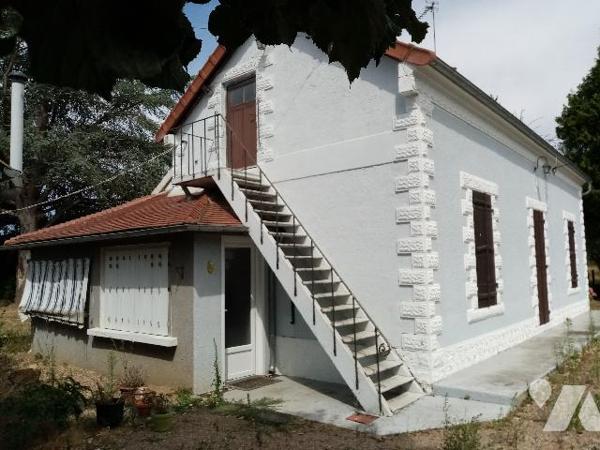 MAISON CHARMANTE AU CALME,  PROCHE TOUTES COMMODITES et A77