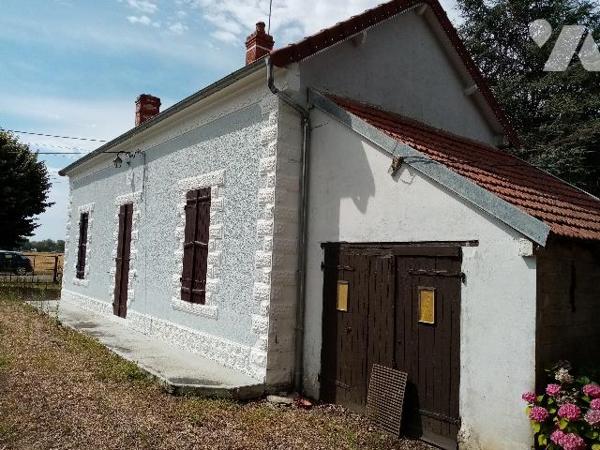 MAISON CHARMANTE AU CALME,  PROCHE TOUTES COMMODITES et A77