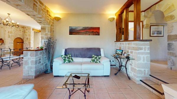 Baisse de prix : charmante maison familiale de 147 m² située à Souppes-sur-Loing