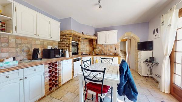 Baisse de prix : charmante maison familiale de 147 m² située à Souppes-sur-Loing