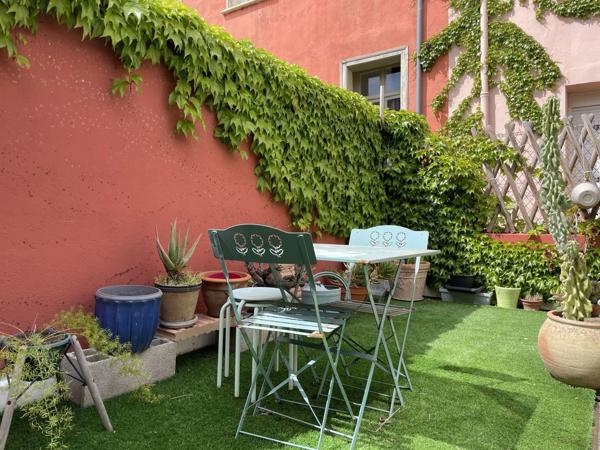 Loft lumineux de 115 m² avec terrasse — Quartier gare