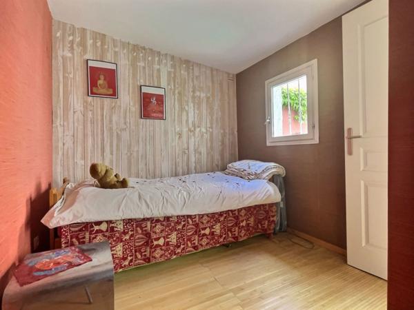 Loft lumineux de 115 m² avec terrasse — Quartier gare