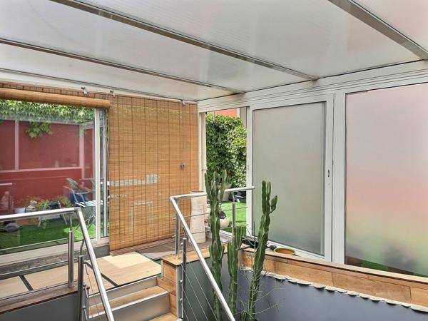 Loft lumineux de 115 m² avec terrasse — Quartier gare