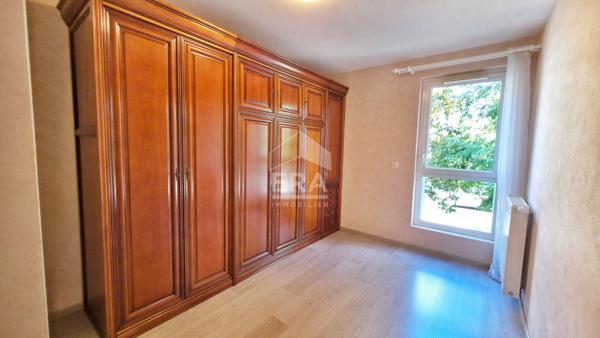 T4 meublé à louer avec balcon et cave proche du lac - garage en sus.