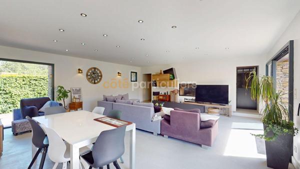 Vente Maison235 m² - 7 Pièces - BOURGVALLEES (50750)