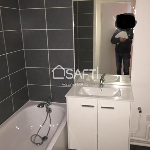 Résidence sécurisée dans un cadre verdoyant et calme.