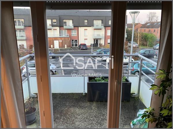 Résidence sécurisée dans un cadre verdoyant et calme.