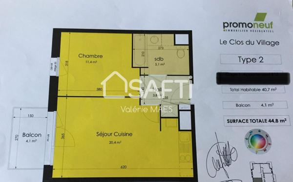 Résidence sécurisée dans un cadre verdoyant et calme.