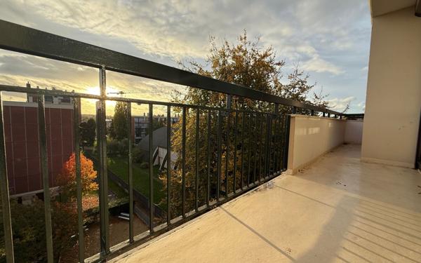 Appartement à vendre    3 pièces • 63 m2 Villiers-sur-Marne