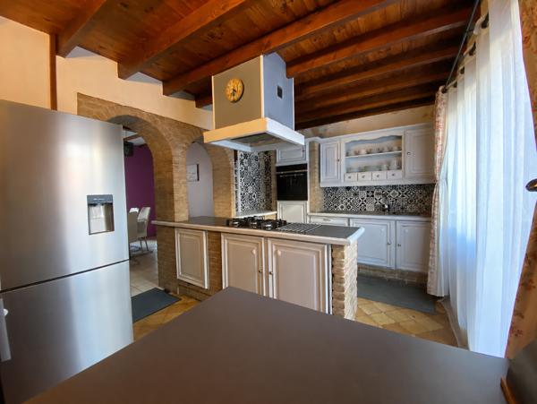 Maison
         4 pièces
        - 114 m² Exclusivité 155 000 € *