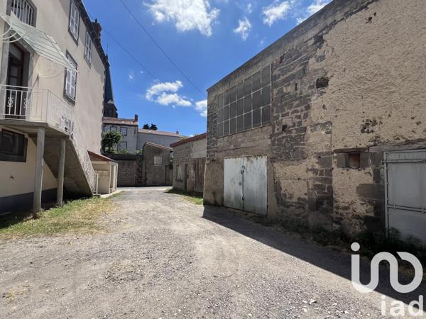 Immeuble à vendre 1 pièce 108 m² Saint-Beauzire