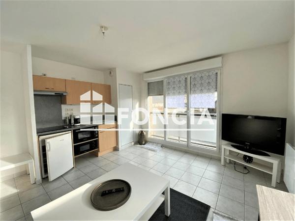 Location Studio meublé 29.22 m² - 138 RUE HENRI VENIARD St Georges Des Groseillers 61100