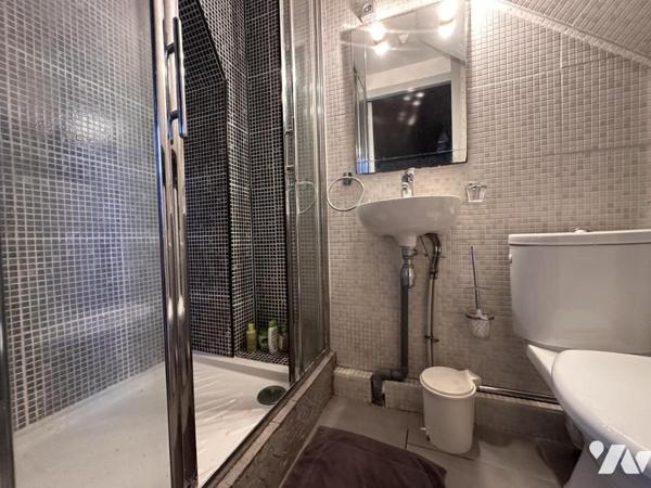 A VENDRE VANNES Sud, proximité Conleau, en impasse au calme, maison 198 m² hab. jardin 