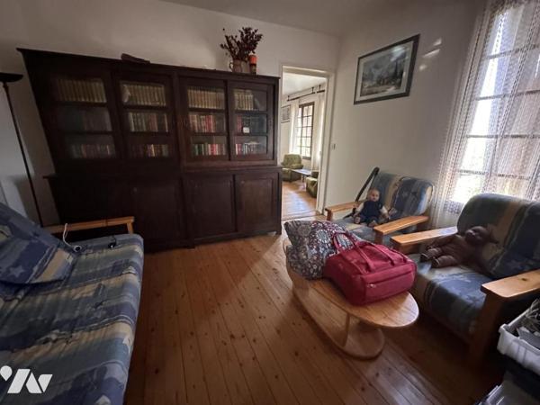 A VENDRE VANNES Sud, proximité Conleau, en impasse au calme, maison 198 m² hab. jardin 