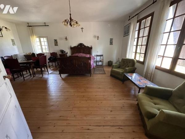 A VENDRE VANNES Sud, proximité Conleau, en impasse au calme, maison 198 m² hab. jardin 