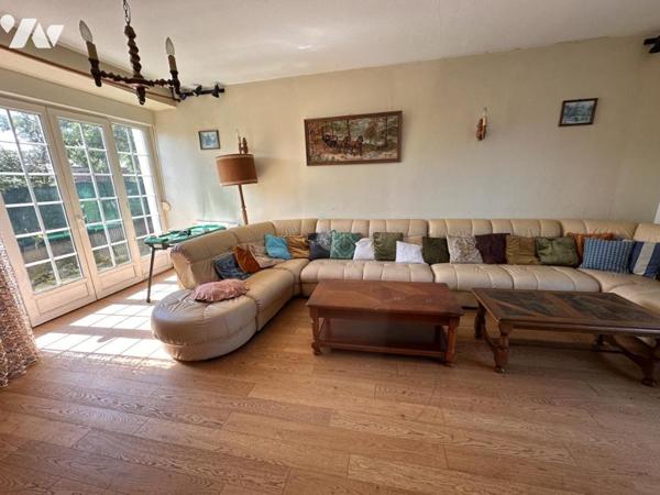 A VENDRE VANNES Sud, proximité Conleau, en impasse au calme, maison 198 m² hab. jardin 