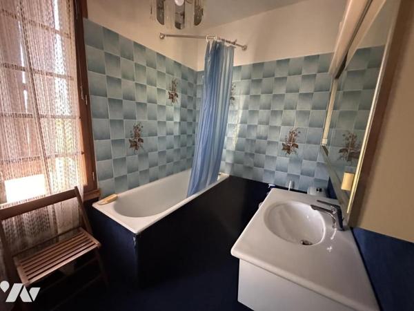 A VENDRE VANNES Sud, proximité Conleau, en impasse au calme, maison 198 m² hab. jardin 