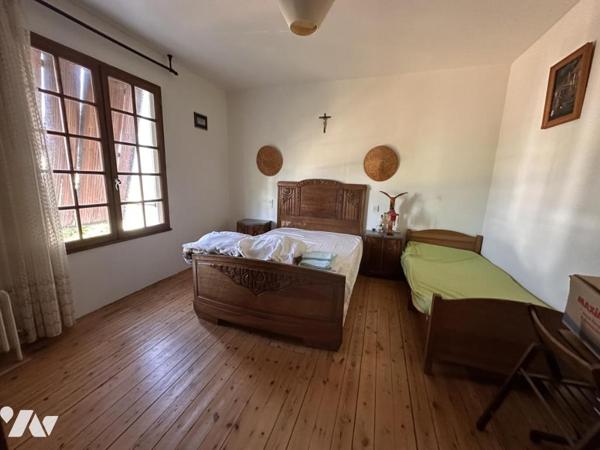 A VENDRE VANNES Sud, proximité Conleau, en impasse au calme, maison 198 m² hab. jardin 