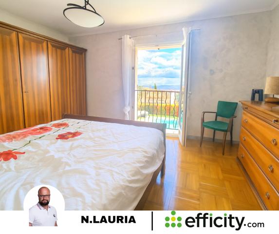 Maison
         6 pièces
        - 145 m² Exclusivité 420 000 € *