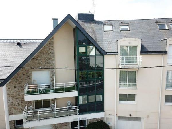 Studio très lumineux avec terrasse !