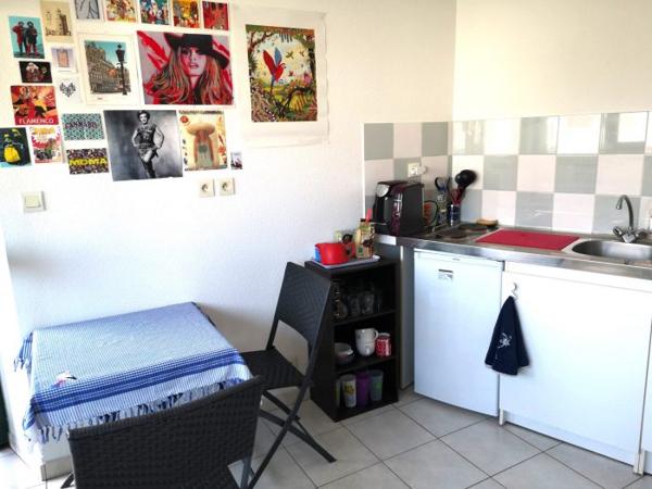 Studio très lumineux avec terrasse !