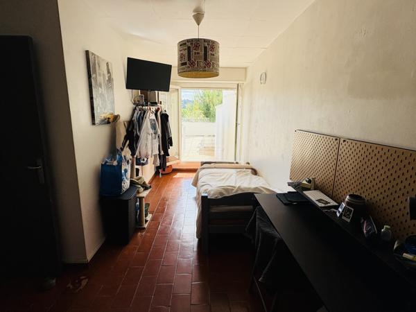 Appartement
         4 pièces
        - 102 m² Exclusivité 390 000 € *