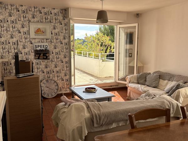 Appartement
         4 pièces
        - 102 m² Exclusivité 390 000 € *