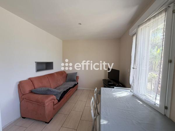 Maison
         6 pièces
        - 165 m² Exclusivité 259 000 € *