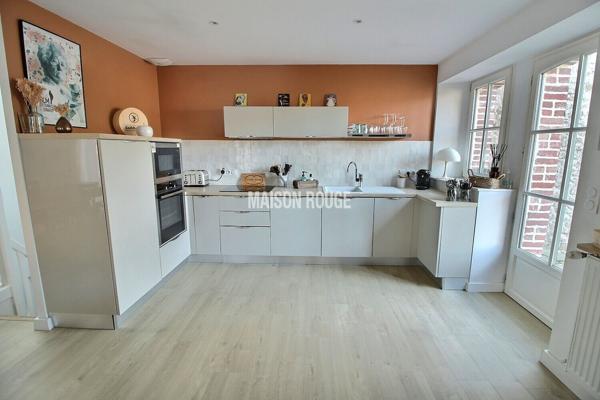 DINARD ? MAISON DE CHARME DE 85 m² ENTIÈREMENT RÉNOVÉE AVEC TERRASSE ET STATIONNEMENT