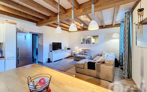 Appartement à vendre    5 pièces • 88,60 m2 Collonges