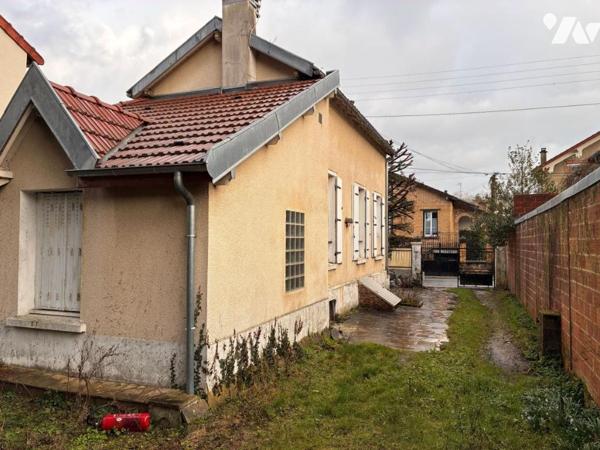 Opportunité Foncière à Versailles : Maison sur un terrain de 404 m²