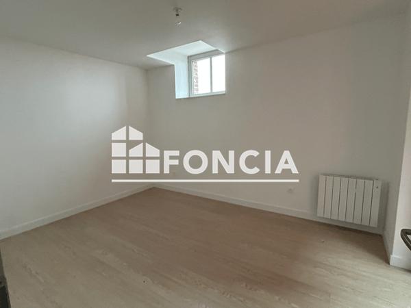 Location Appartement 2 pièces 61.47 m² - 5 AVENUE PIERRE BROSSOLETTE Armentieres 59280