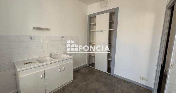 Location Appartement 2 pièces 39.9 m² - Bourg-lès-valence 26500