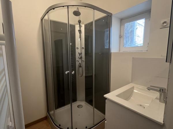 Appartement à louer 800 € CC Graulhet 4 p 105 m² DPE D