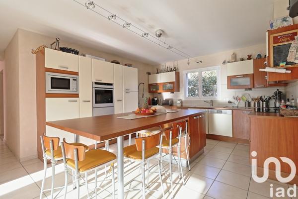 Maison d’architecte 6 pièces de 212 m² à Latour-Bas-Elne (66200)